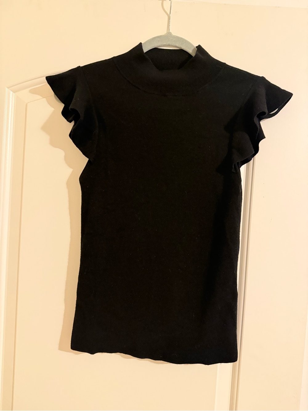 Alice & Olivia Black Ruffle Sleeve Knit Top